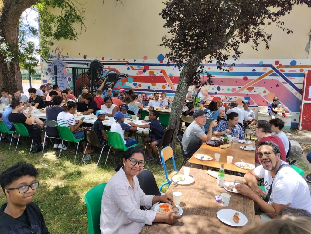 Image barbecue club tennis de table