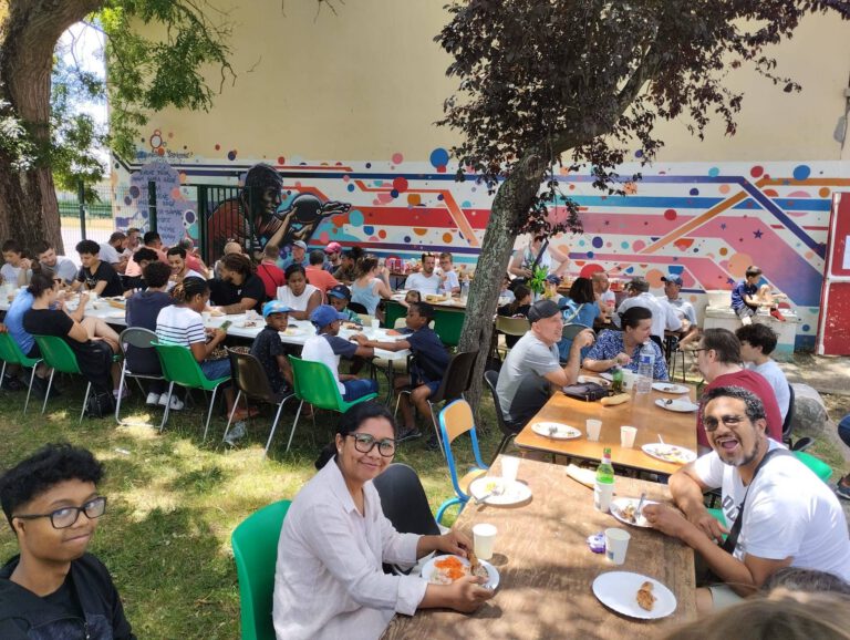 Image barbecue club tennis de table